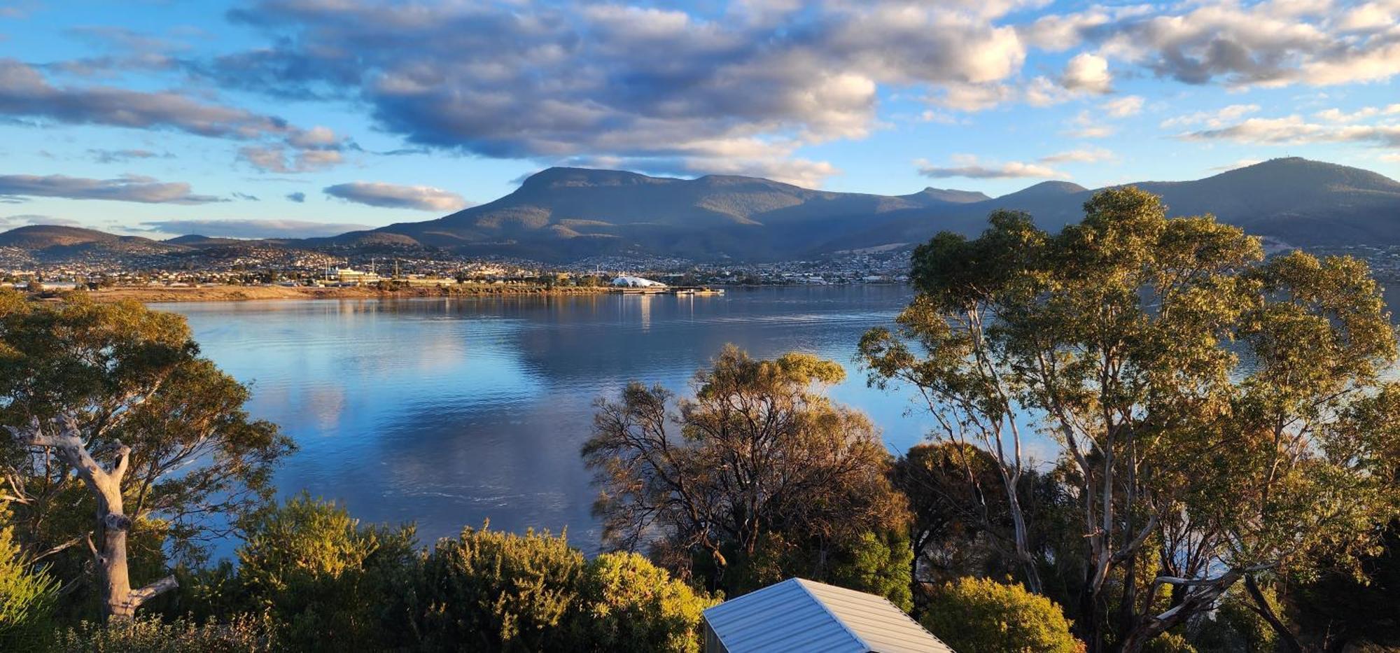 Waterfront Abode - 2 Bedrooms Hobart Zewnętrze zdjęcie